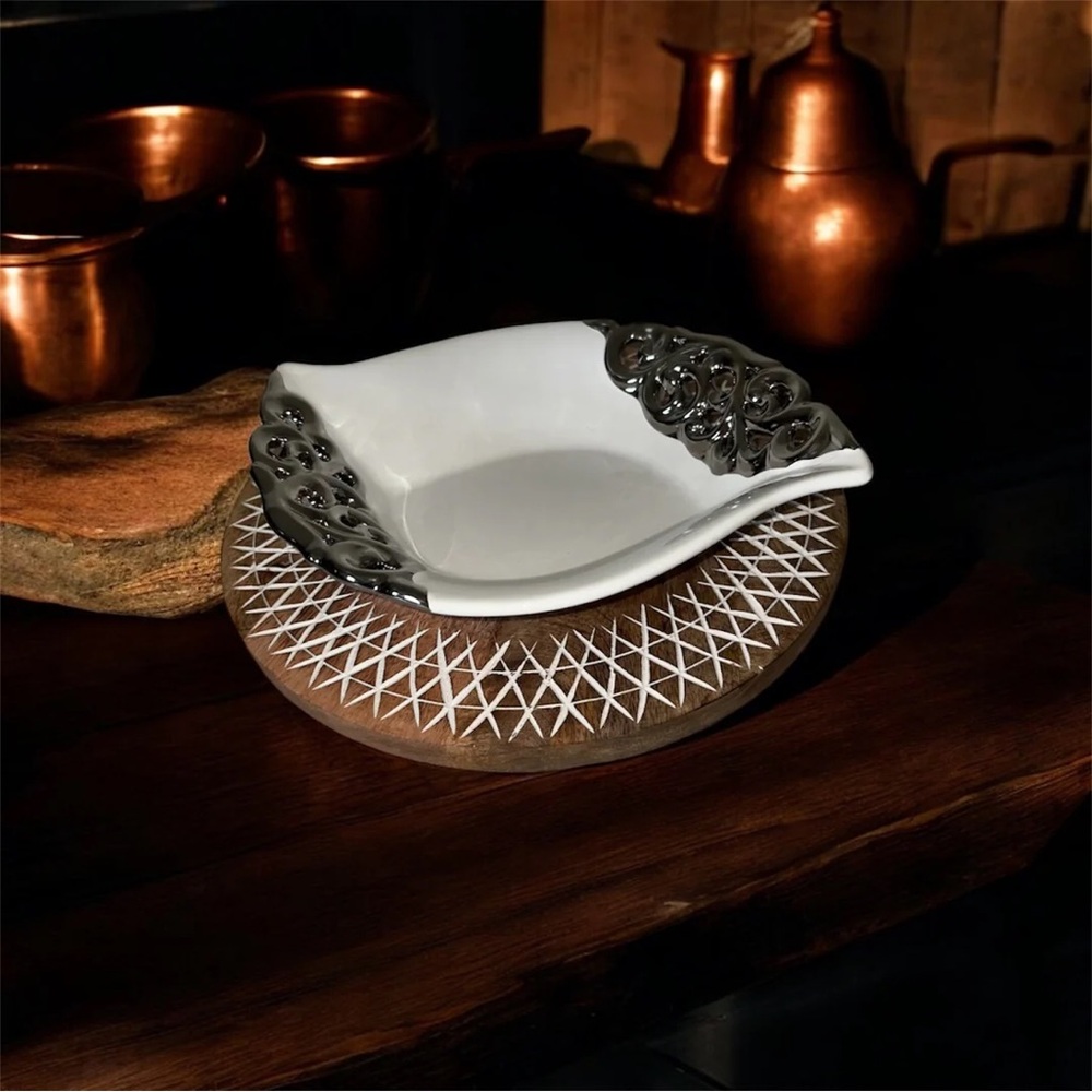 222 Fifth Earthenware Dish Tray Silver Trim Open Modernist Design 13 x 10 x 1.5